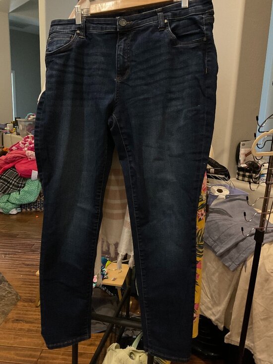Kut from the Kloth Denim - Kut from the Kloth Dark Wash Straight Leg Jeans | Size 14W | Plus | Like New